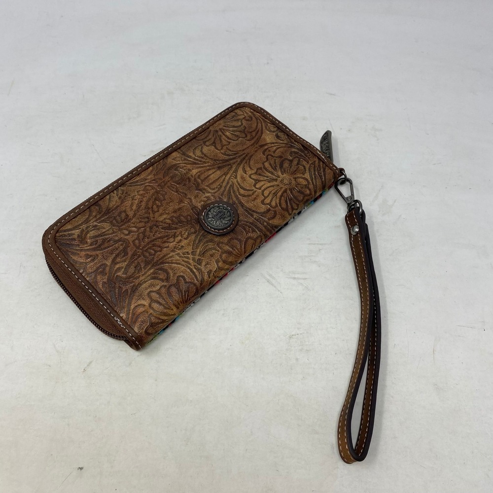 Justin Womens Tooled Leather Southwestern Woven Zip Around Wristlet Wallet Brown